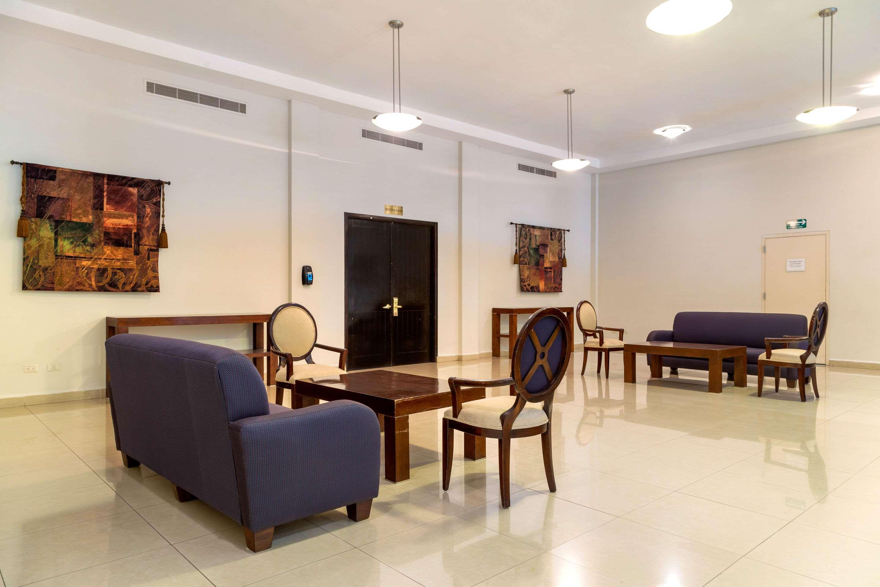 Comfort Inn Monterrey Norte San Nicolás de los Garzas Dış mekan fotoğraf