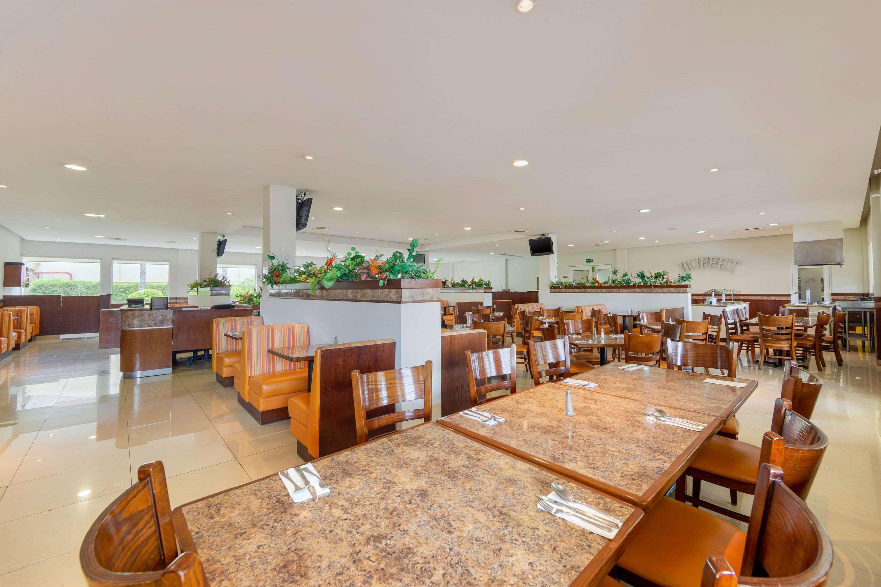 Comfort Inn Monterrey Norte San Nicolás de los Garzas Dış mekan fotoğraf