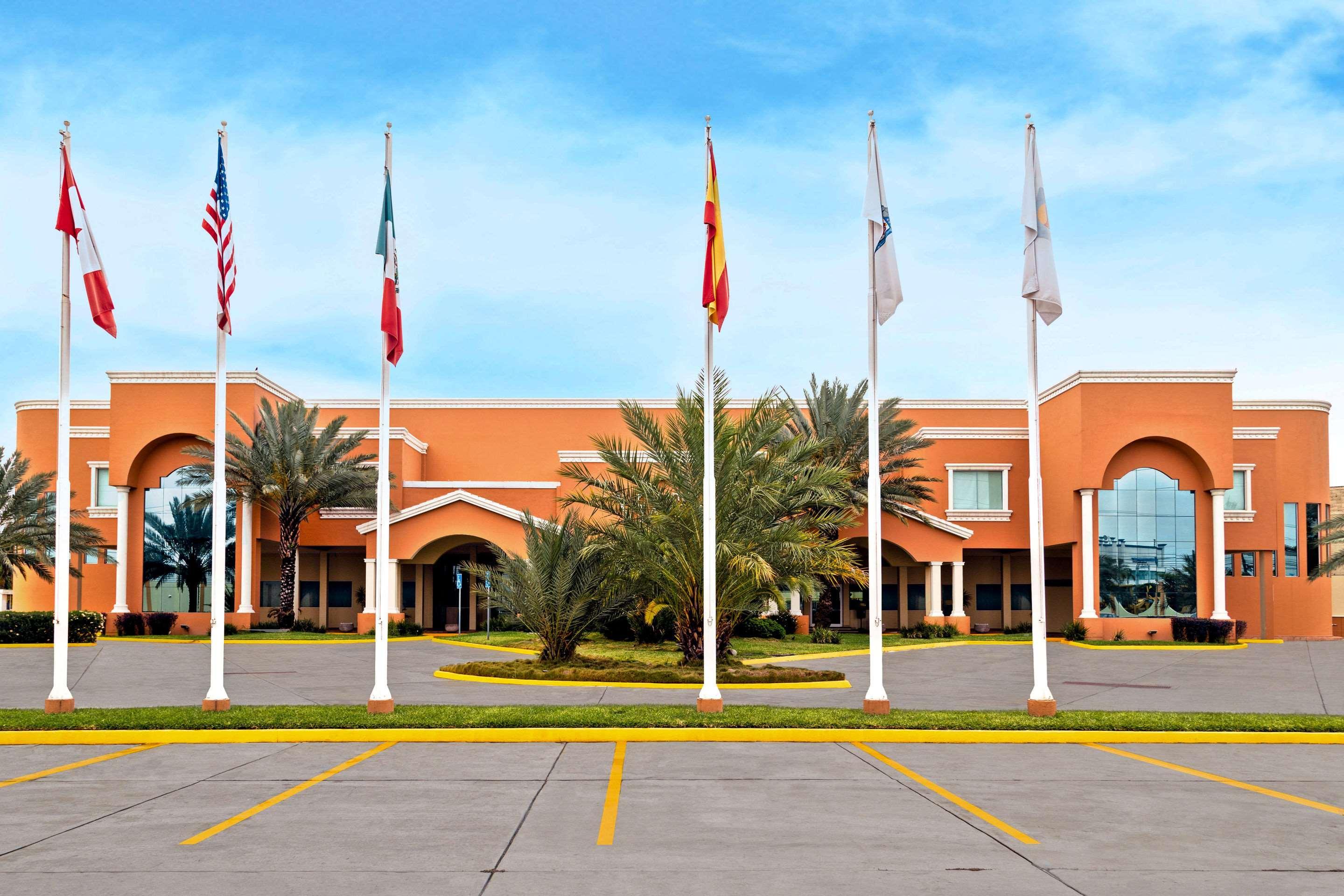 Comfort Inn Monterrey Norte San Nicolás de los Garzas Dış mekan fotoğraf